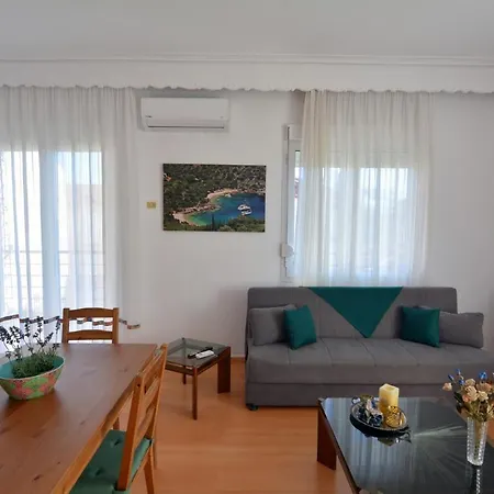 Zeusplace Georgia House Leptokaryá