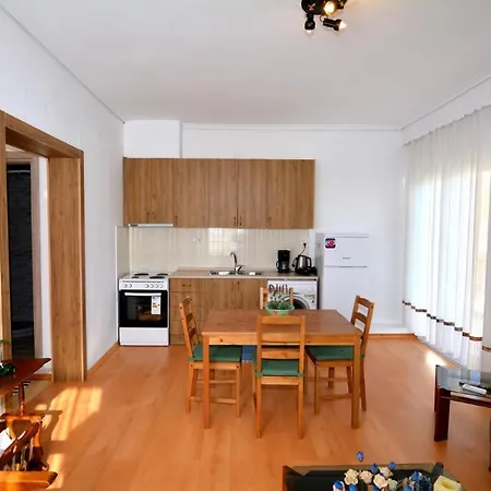 Zeusplace Georgia House * Leptokaryá
